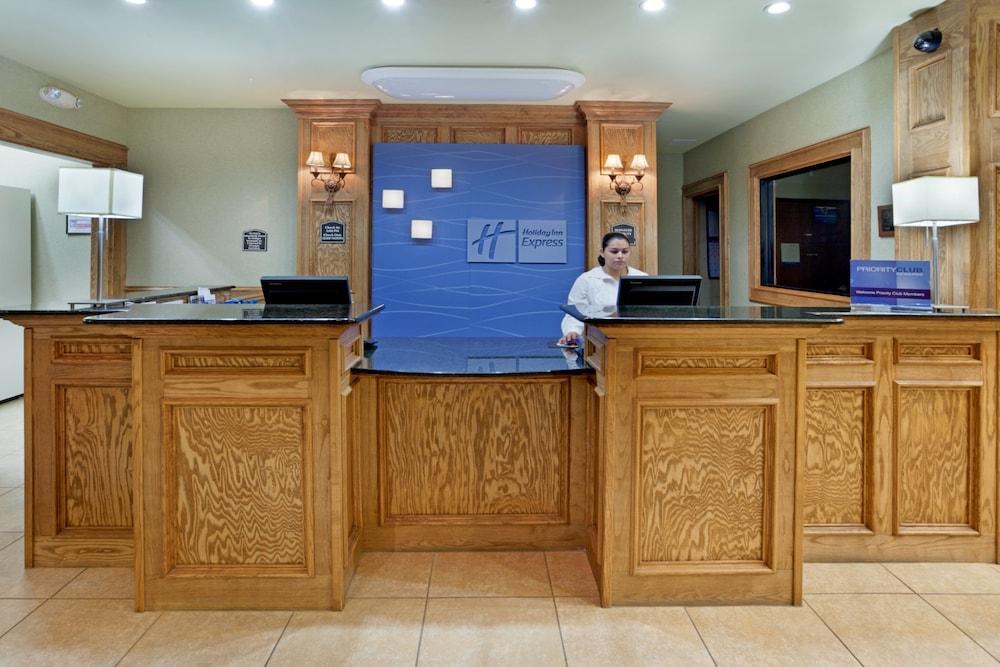 Holiday Inn Express Hotel & Suites Zapata By Ihg Екстер'єр фото
