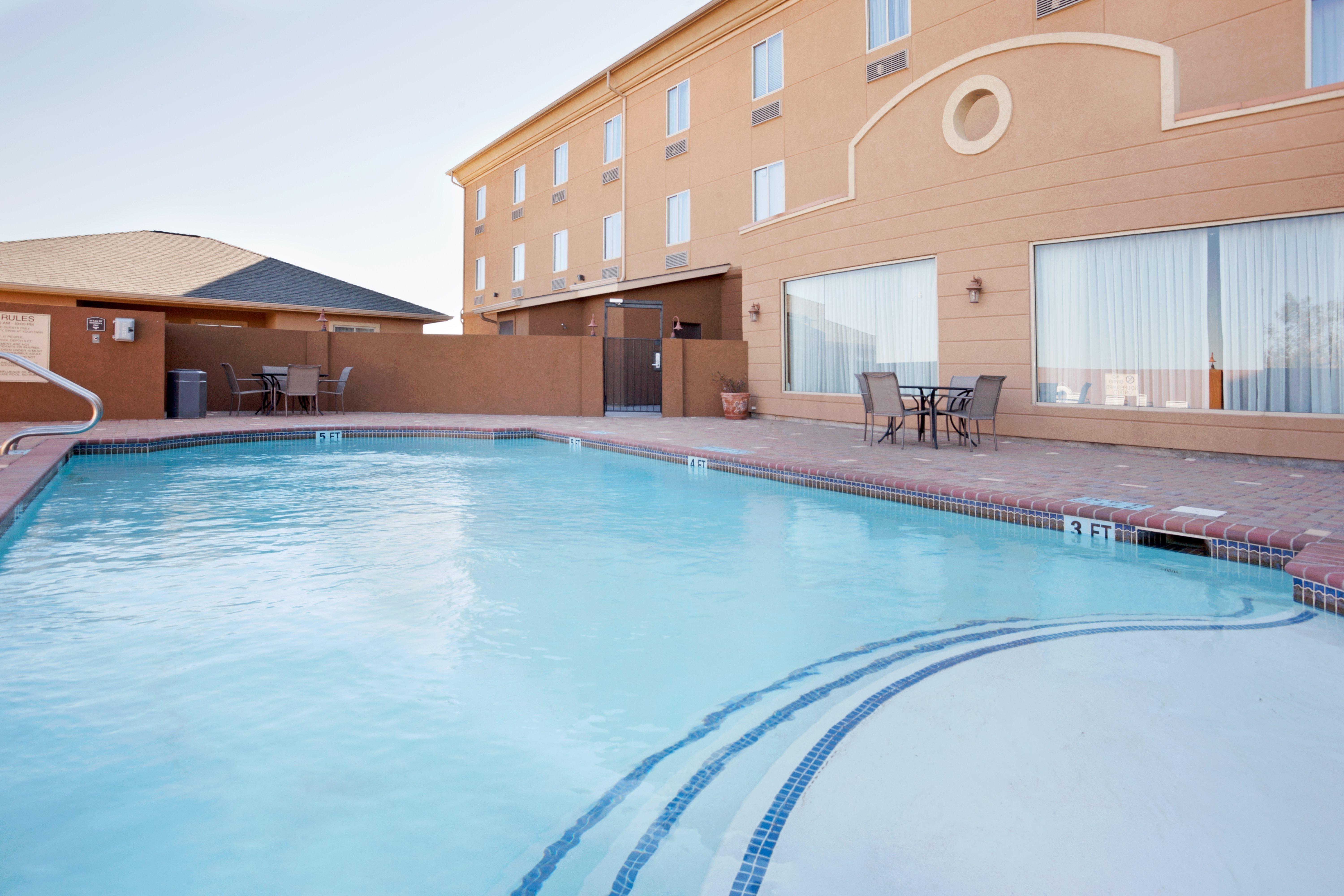 Holiday Inn Express Hotel & Suites Zapata By Ihg Зручності фото